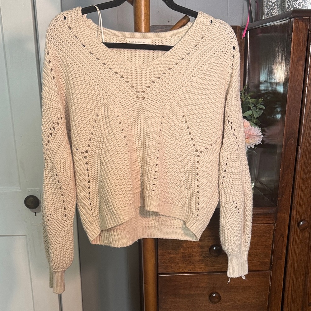 🤎 Moon & Madison Knit Pointelle Sweater — Size S